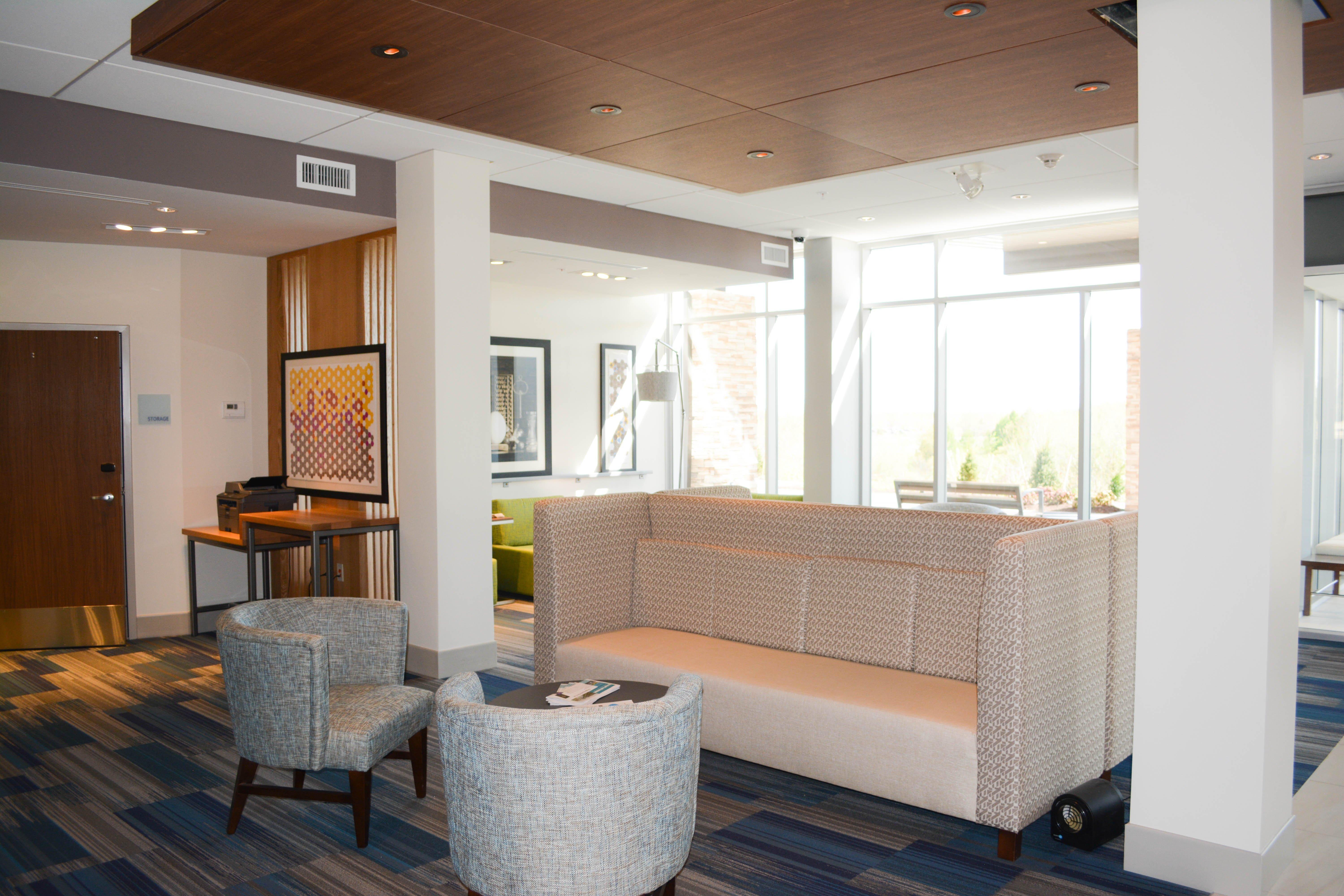 Holiday Inn Express & Suites Oswego By Ihg Exteriér fotografie