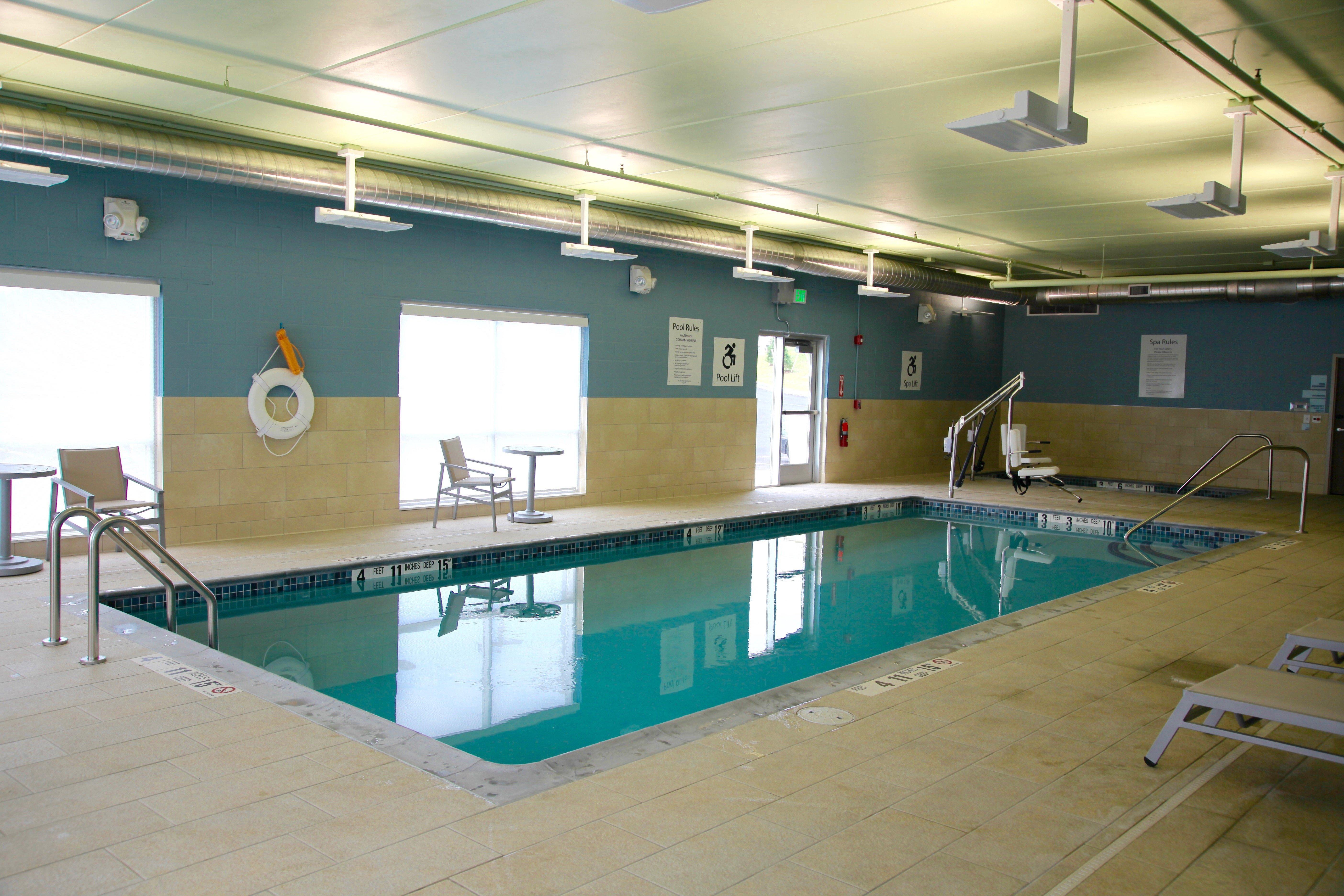 Holiday Inn Express & Suites Oswego By Ihg Exteriér fotografie